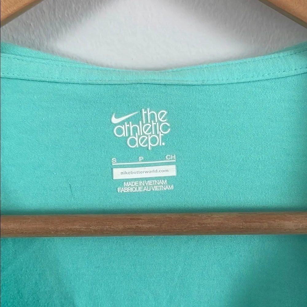 Nike Women's Green V-Neck Short Sleeve Hooded Top